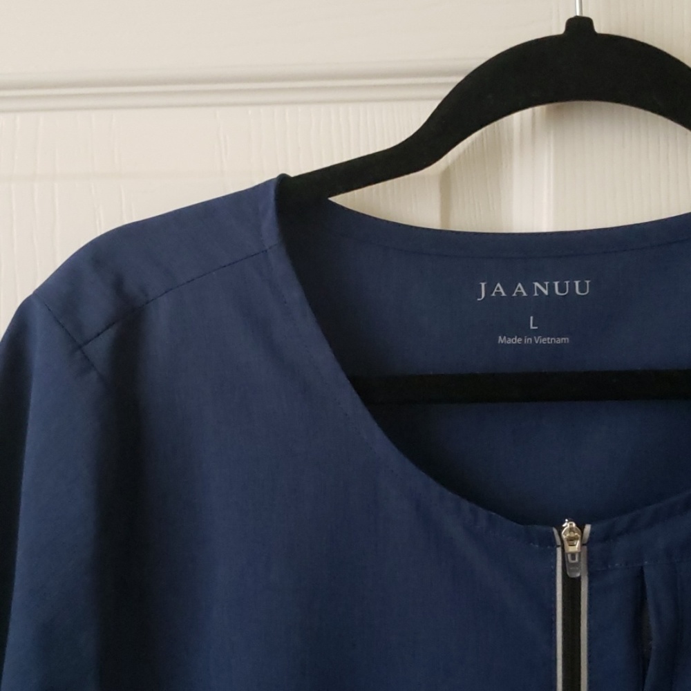 Jaanuu Arya Dash Half-zip Scrub Top